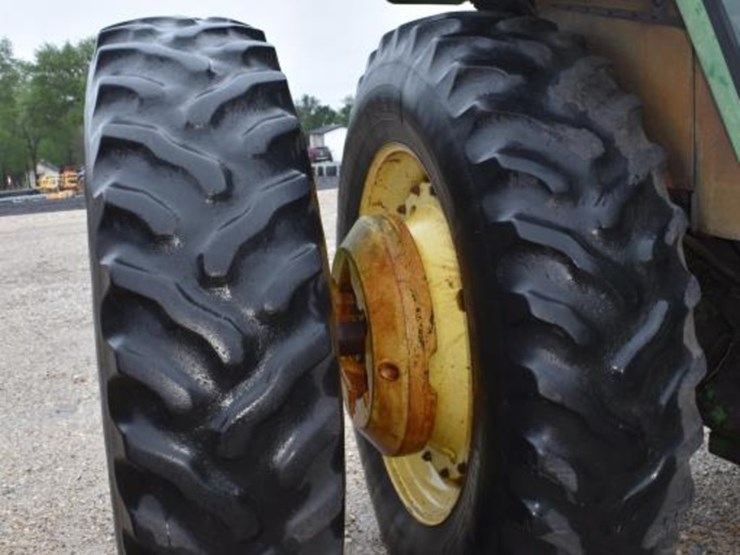 john-deere-4840-image-8