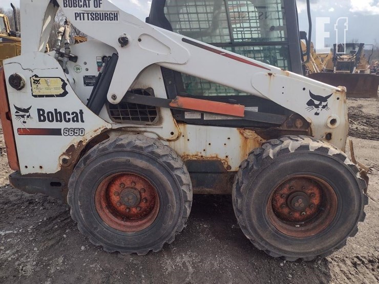 2012-bobcat-s650-image-20