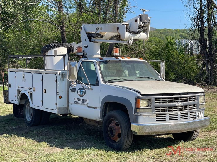 2001-chevrolet-3500-image-1