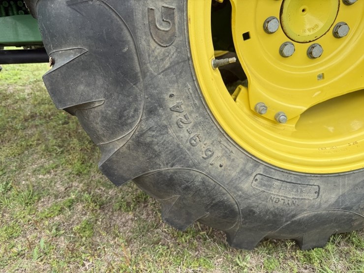2020-john-deere-5075e-image-12