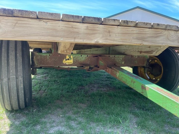flat-rack-wagon-w/john-deere-gear-image-2