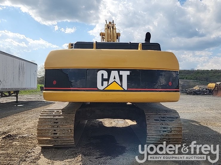 2005-caterpillar-330-image-25