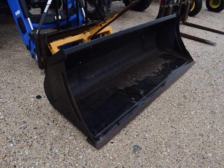 new-holland-845tl-image-3