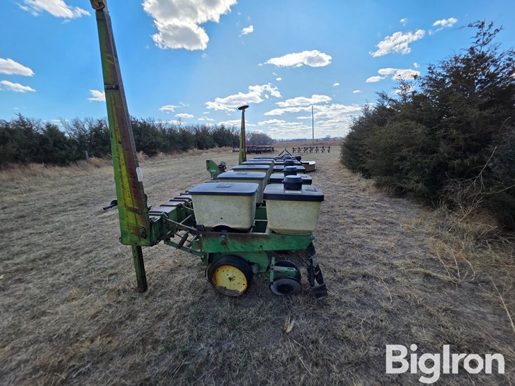 john-deere-7100-image-8