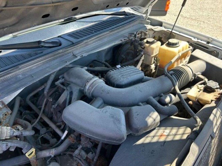 2010-ford-f250-xl-image-20