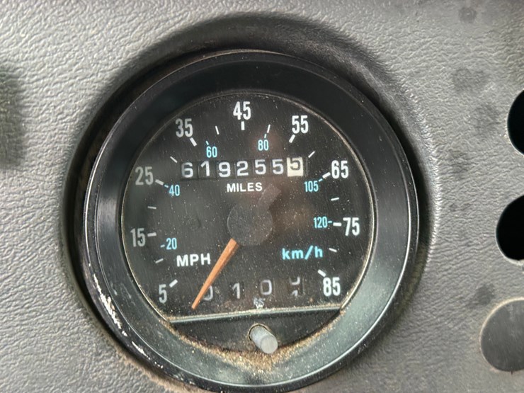 2001-mack-rd688s-image-20