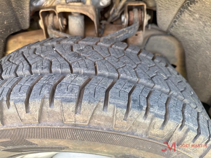 2018-chevrolet-2500-image-15