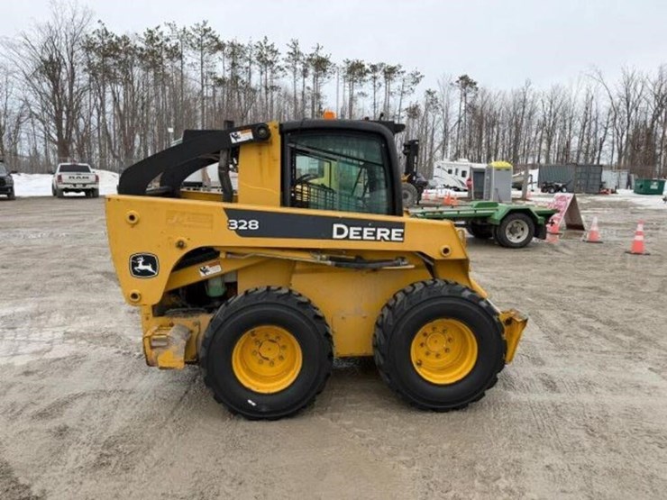 2007-john-deere-328-image-5