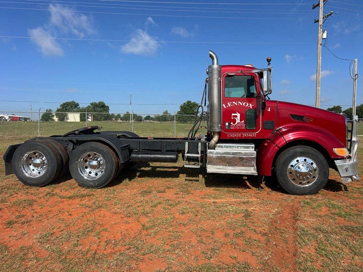 2012-peterbilt-386-image-33