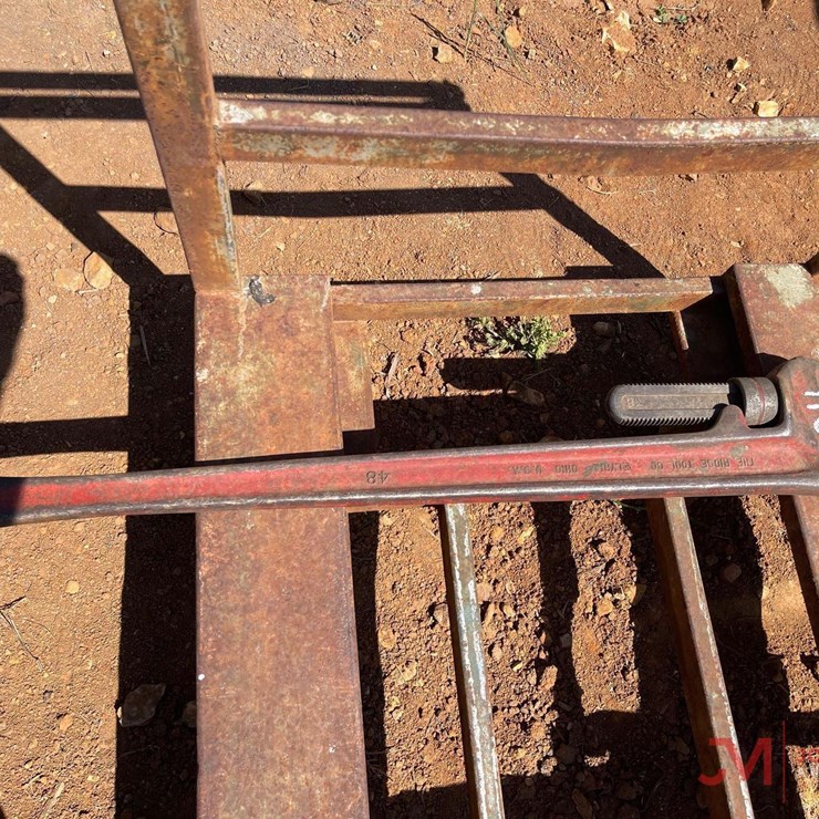 48" PIPE WRENCH