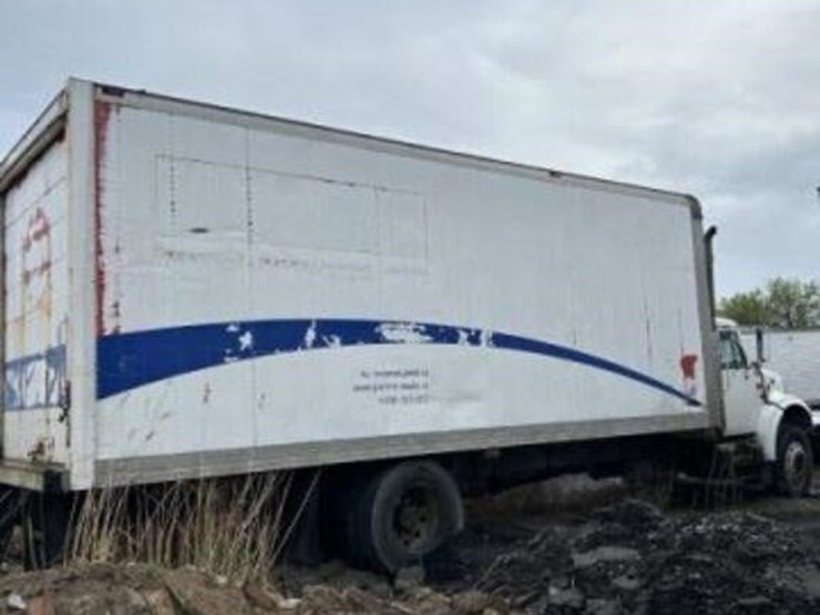 2001-international-4700-image-4