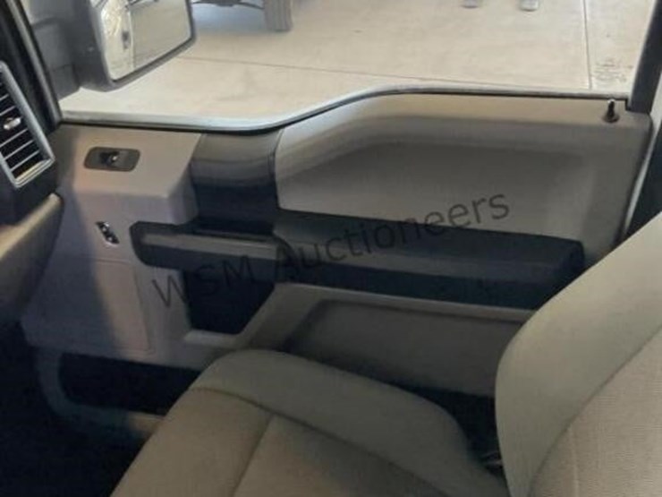 2015-ford-f150-image-22