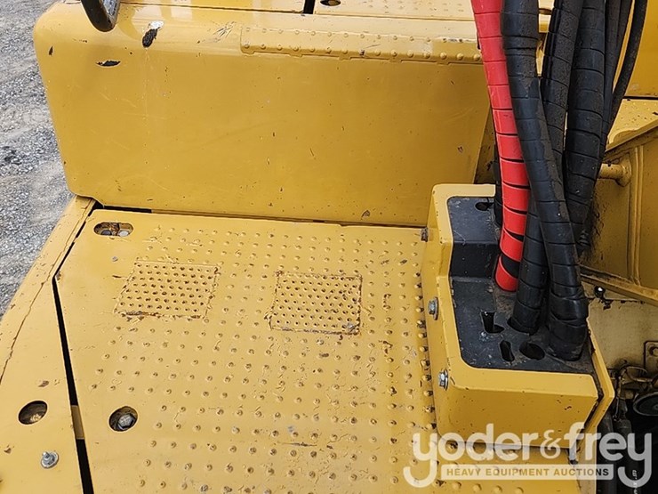 2009-caterpillar-321d-lcr-image-36