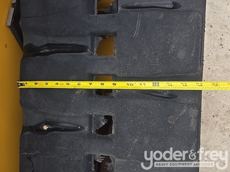 2024-caterpillar-255-image-21