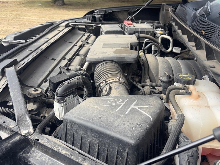 2024-chevrolet-silverado-1500-ltz-image-16