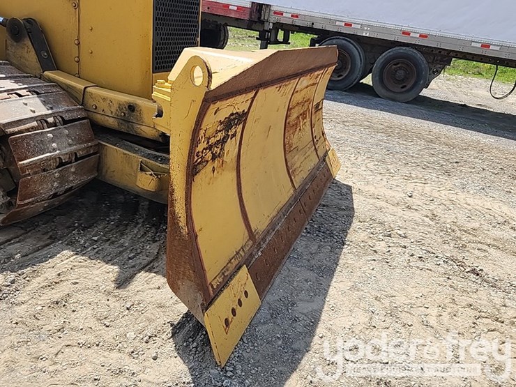 2006-caterpillar-d5n-xl-image-7