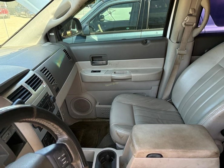 2004-dodge-durango-image-10