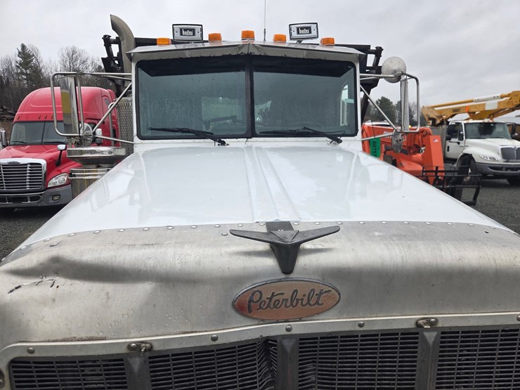 1995-peterbilt-357-image-13