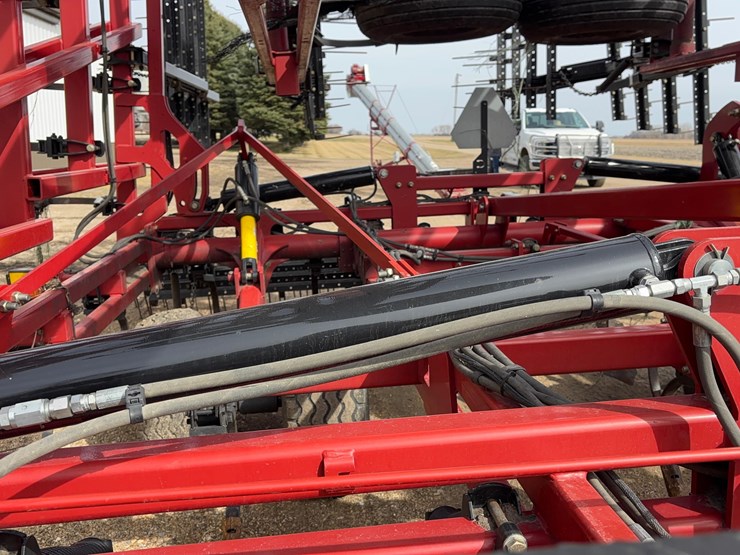 2017-case-ih-255-image-16