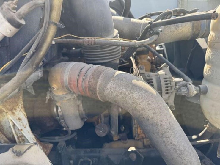 2004-international-8600-image-14