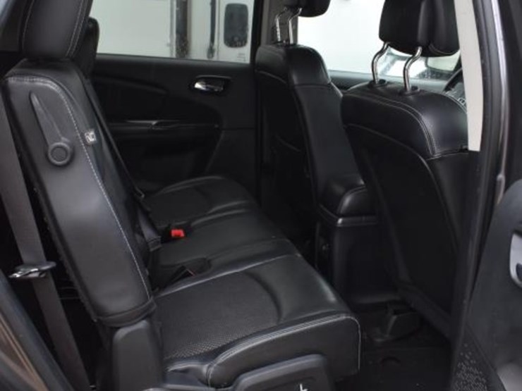 2017-dodge-journey-image-9