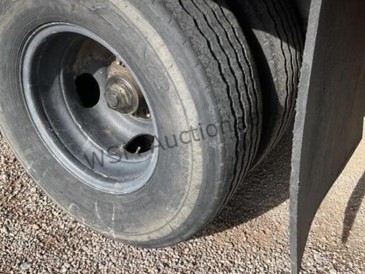 1991-fleming-td822-10-equipment-trailer-image-7