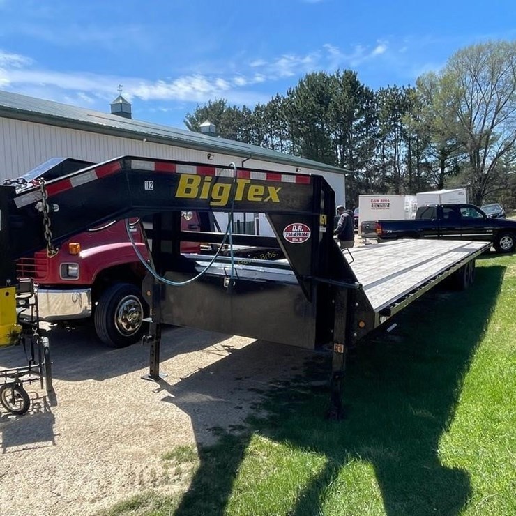 2025 Big Tex 14GN-40STA-S8BK Trailer AS IS