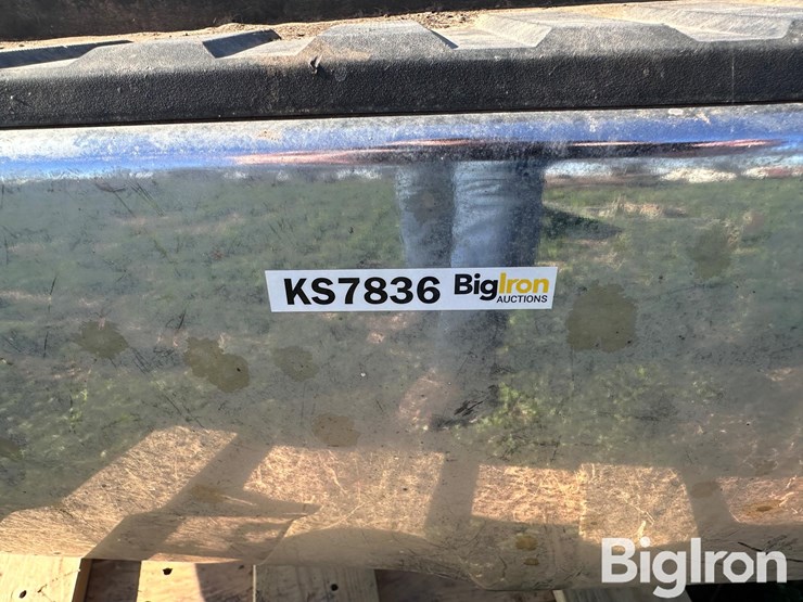 2015-chevrolet-2500-image-9