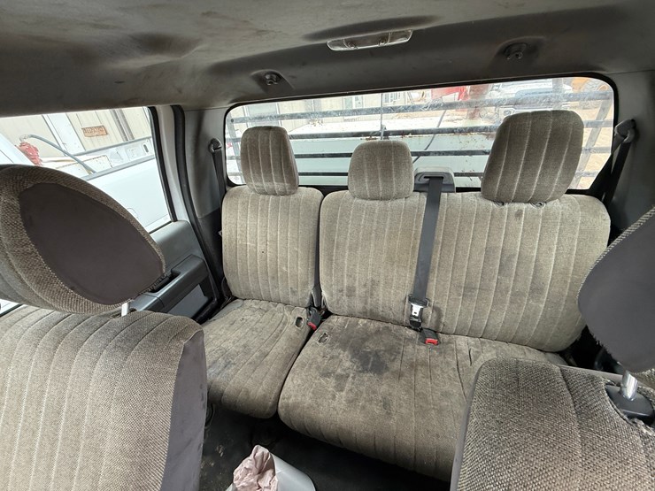 2015-ford-f250-xl-image-9