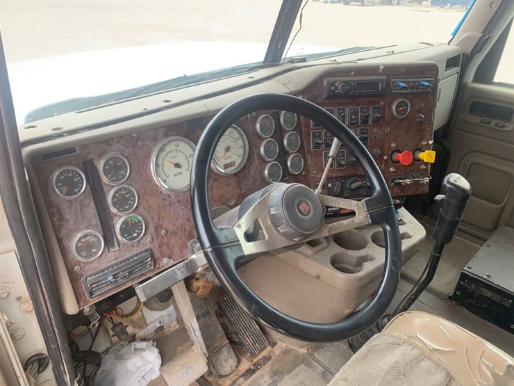 2007-international-9900i-image-10