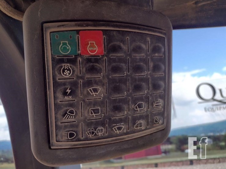 2013-deere-700k-lgp-image-13