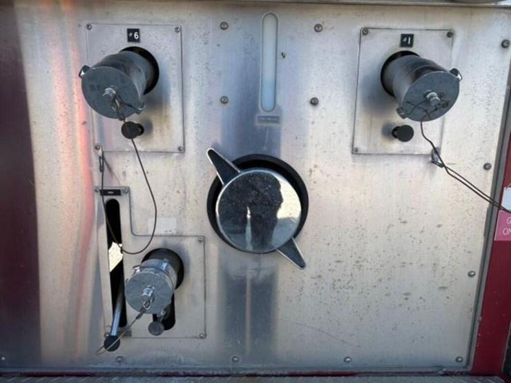 1996-ford-f700-image-58