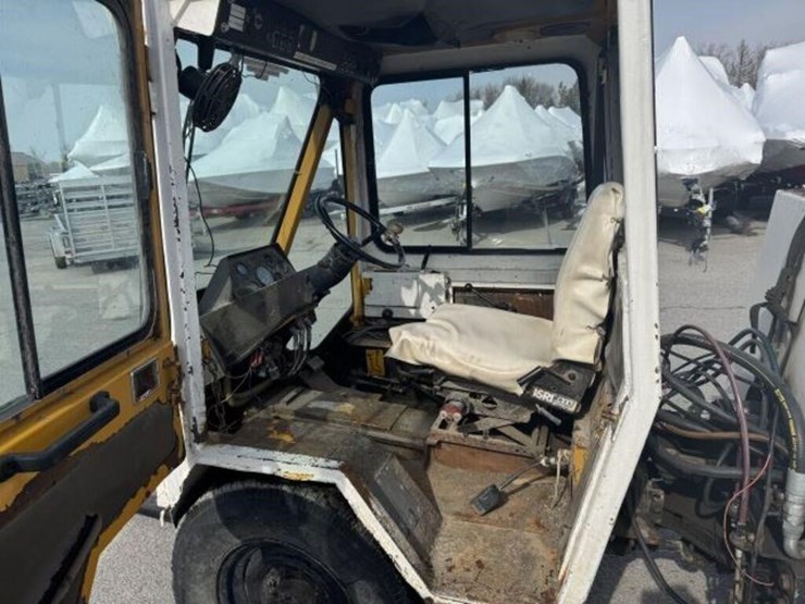 1996-trackless-mt5t-image-18