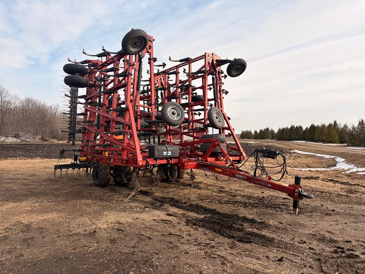 2017-case-ih-255-image-3