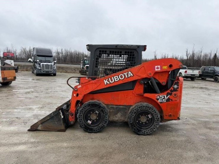 2018-kubota-ssv65-image-7