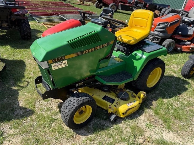 john-deere-285-image-1