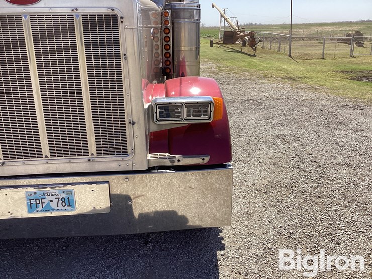 1999-peterbilt-379-image-10