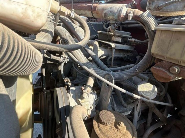 1996-ford-f700-image-26