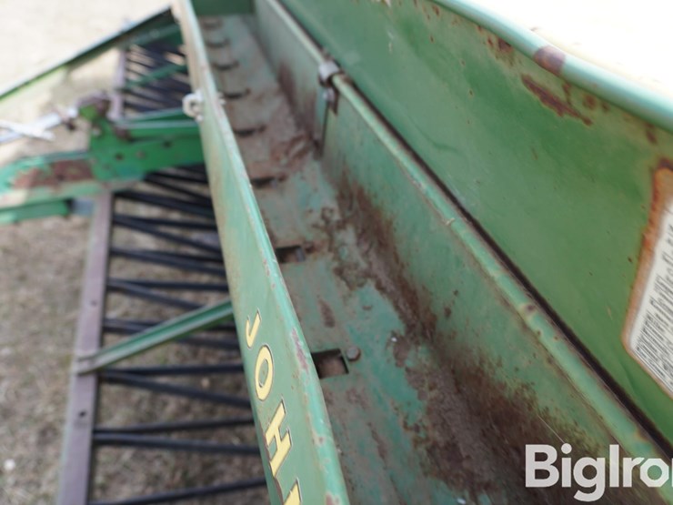john-deere-8300-image-12