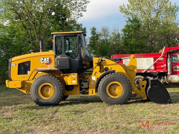 2026-caterpillar-926-image-2