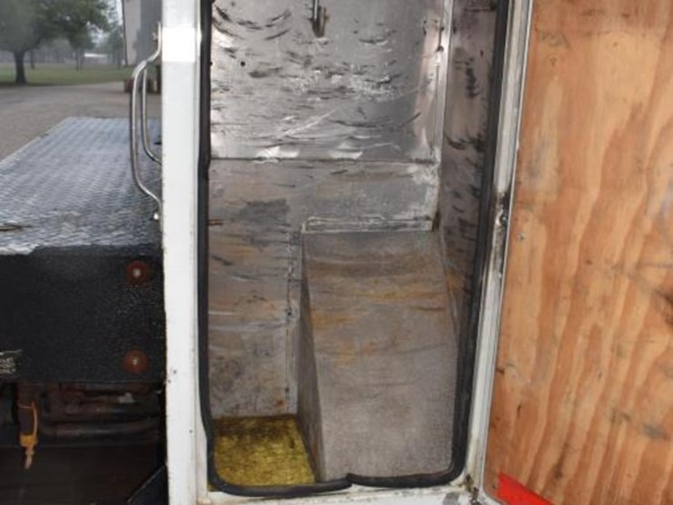 2015-case-ih-4300-image-12