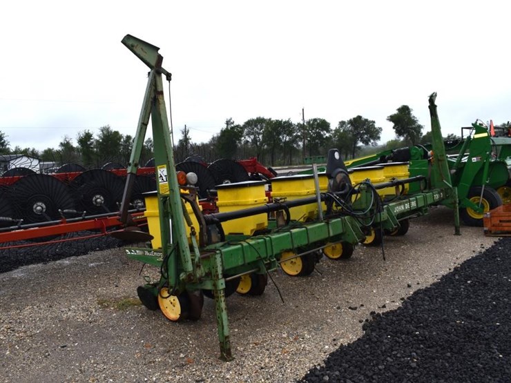 john-deere-2-image-1