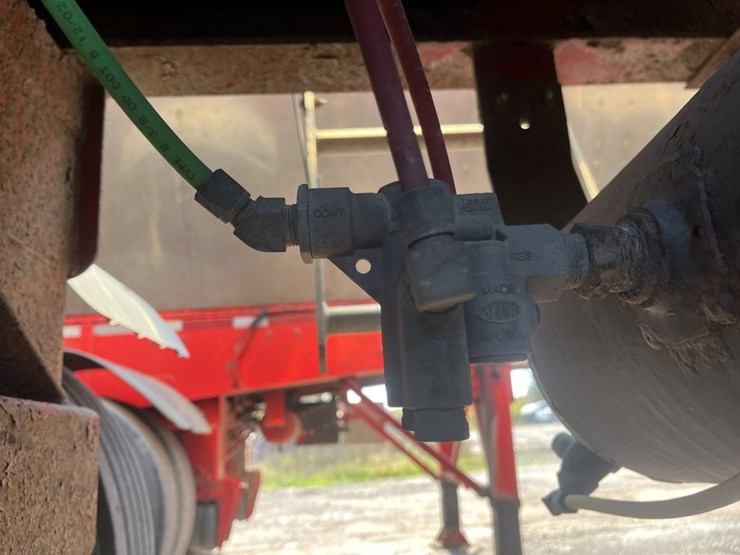 #1704-•-2006-abs-rc5-live-bottom-trailer-image-48