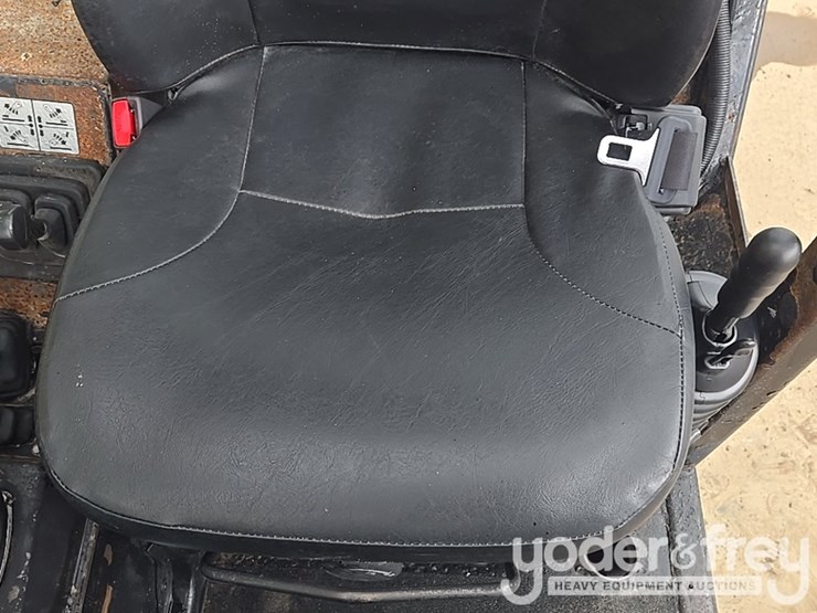 2017-jcb-510-56-image-67