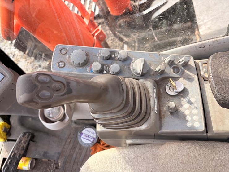 hitachi-zx290g-excavator-image-9