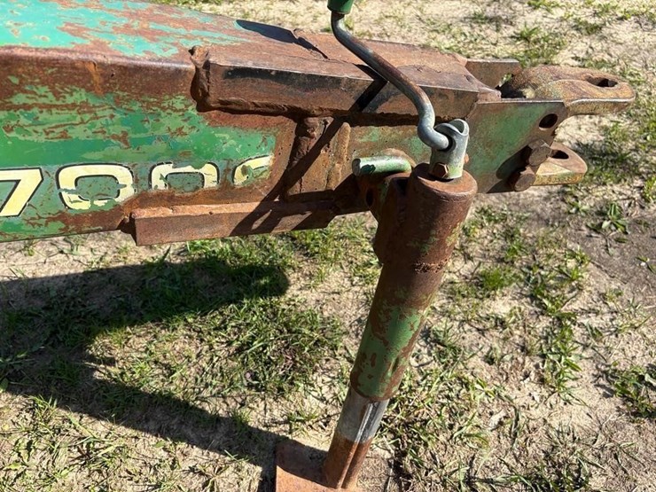 john-deere-7000-image-8