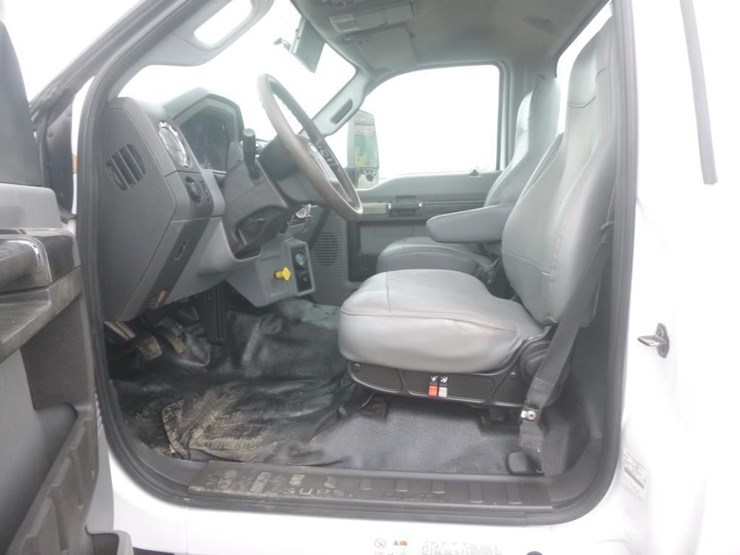 2017-ford-f750-image-9