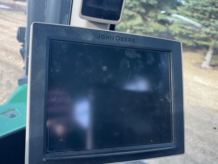 2023-john-deere-9rt-570-image-19