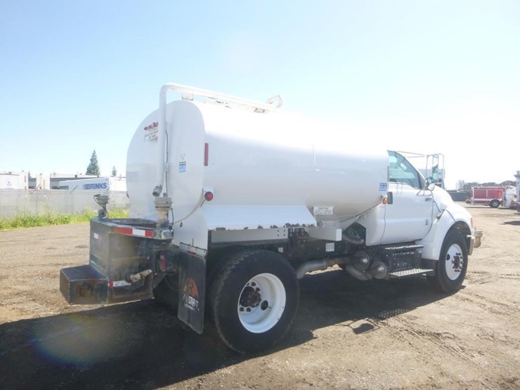 2015-ford-f750-image-3