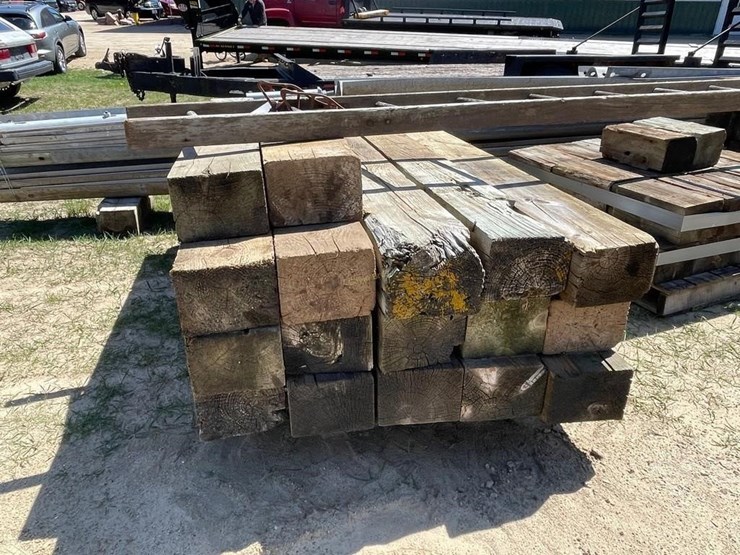 guard-rail-and-wood-posts-image-4